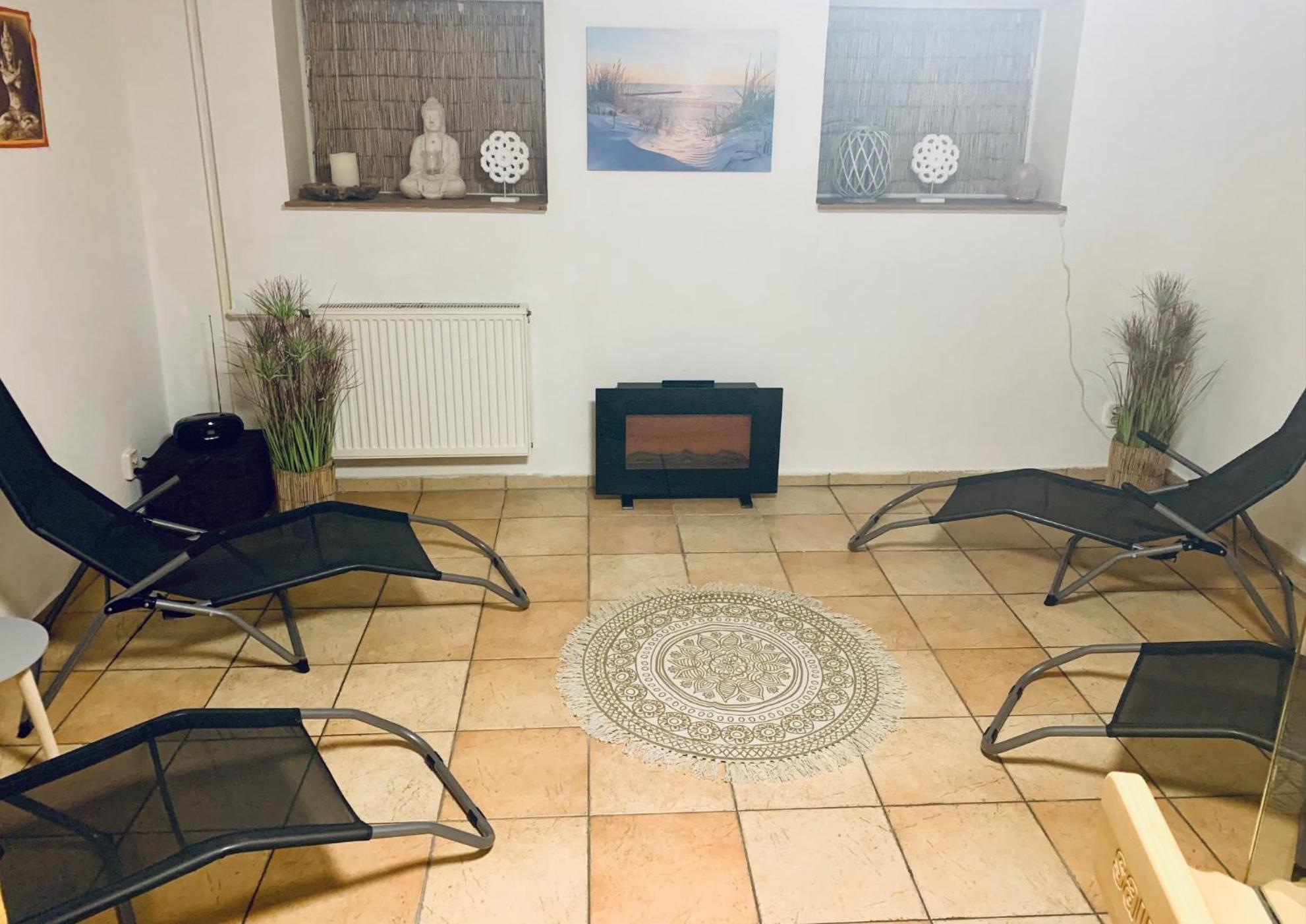 Souterrain Monteurwohnung Mit Sauna Und Garten Apartment *