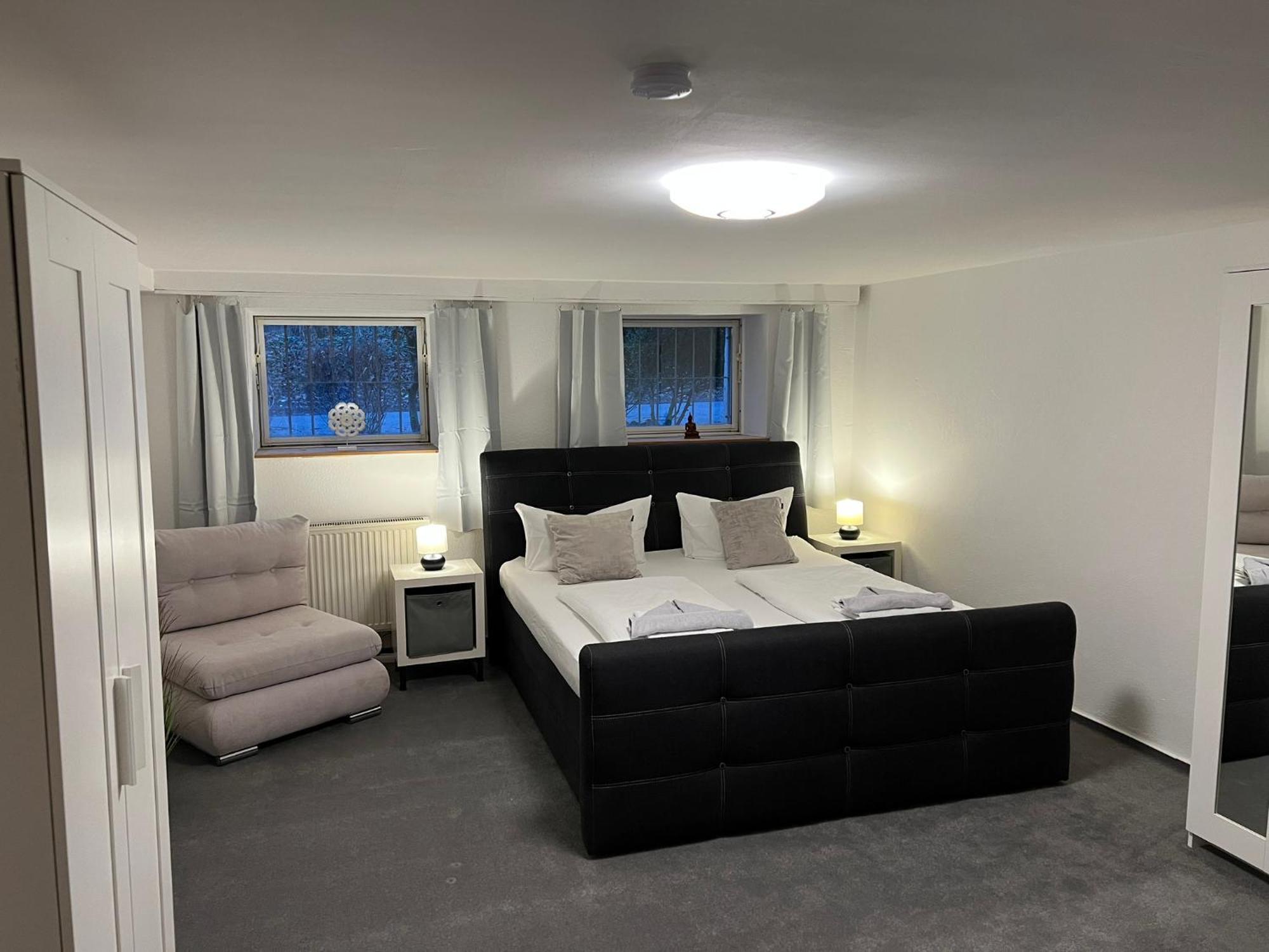 Souterrain Monteurwohnung Mit Sauna Und Garten * Rostock